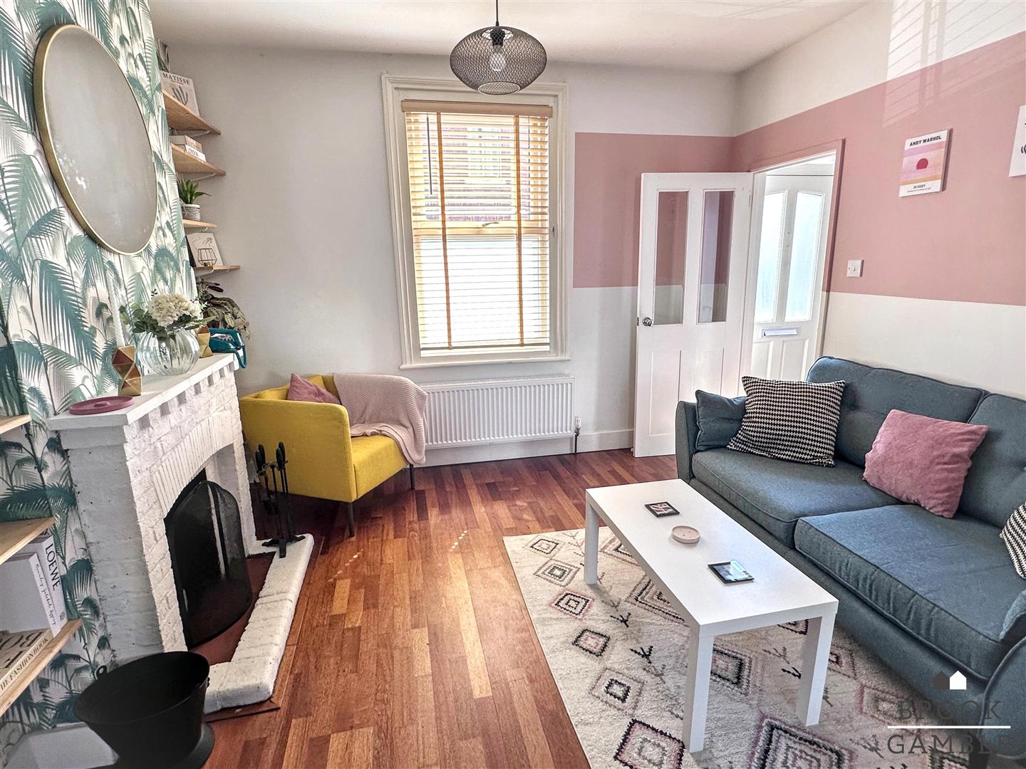 2 Bedroom House. Sydney Road in Eastbourne,  4